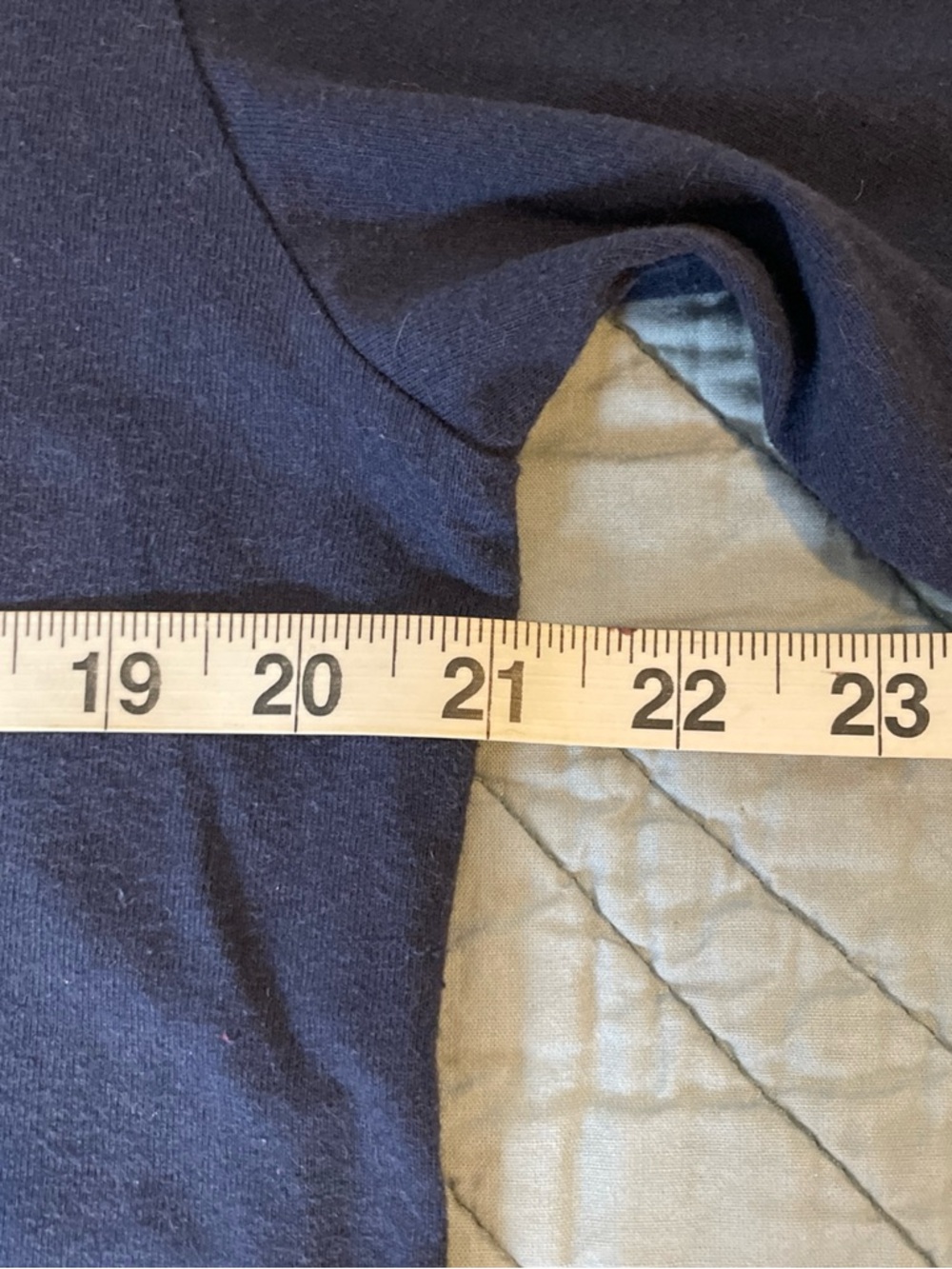 Patagonia Responsibili Tee Shirt T-Shirt Men’s Small Navy Blue Box Logo Graphic - Picture 4 of 6